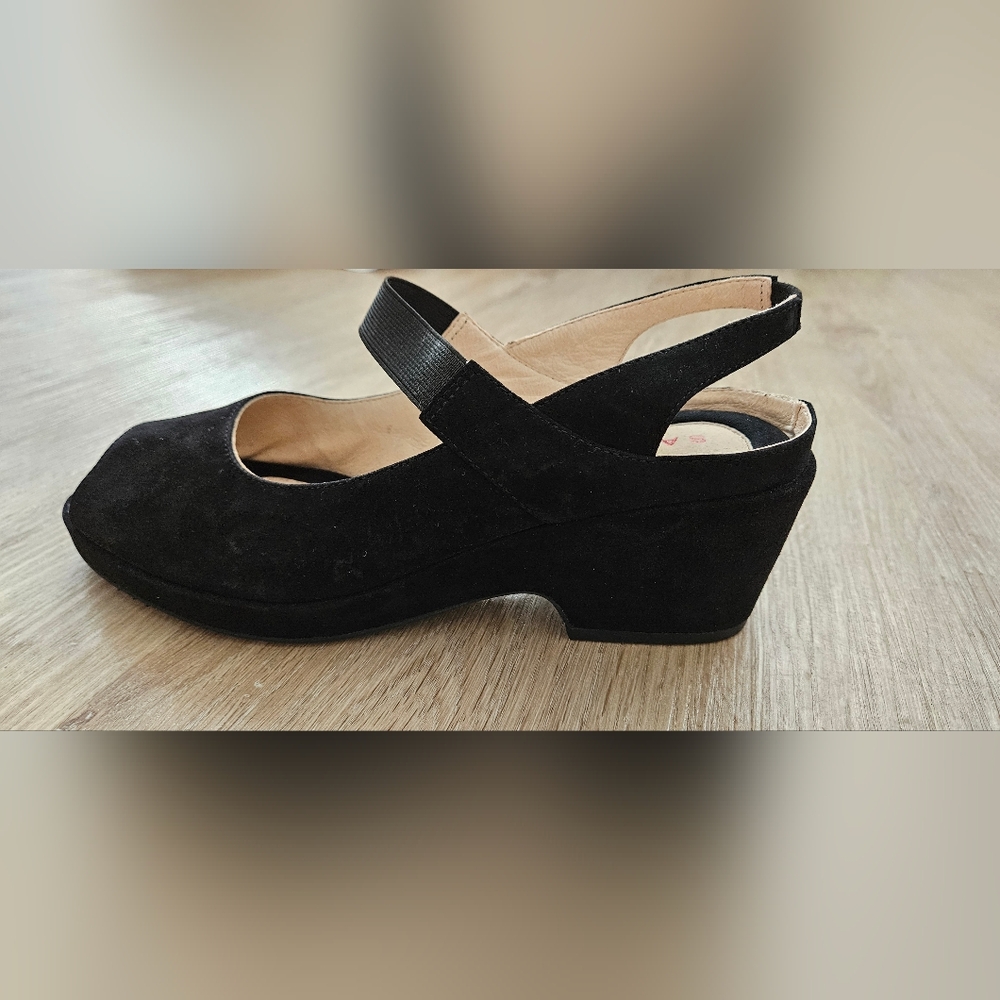 Sacha London Sexy Comfy Walking Shoes (Delon, size 9, NWT) - Picture 9 of 9